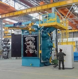 Máquina de transmisión continua a través de una cadena de transporte aéreo para objetos pequeños