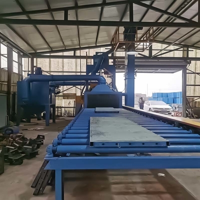 Máquina automática para la limpieza de tubos de acero montados en rieles
