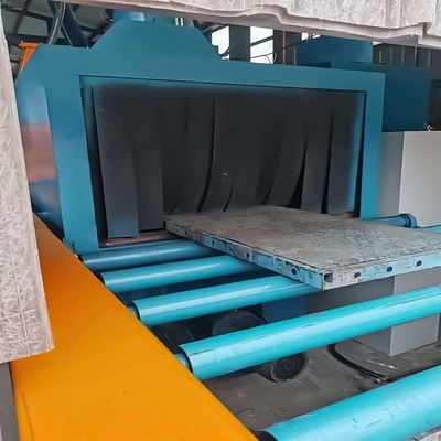 Máquina automática para la limpieza de tubos de acero montados en rieles