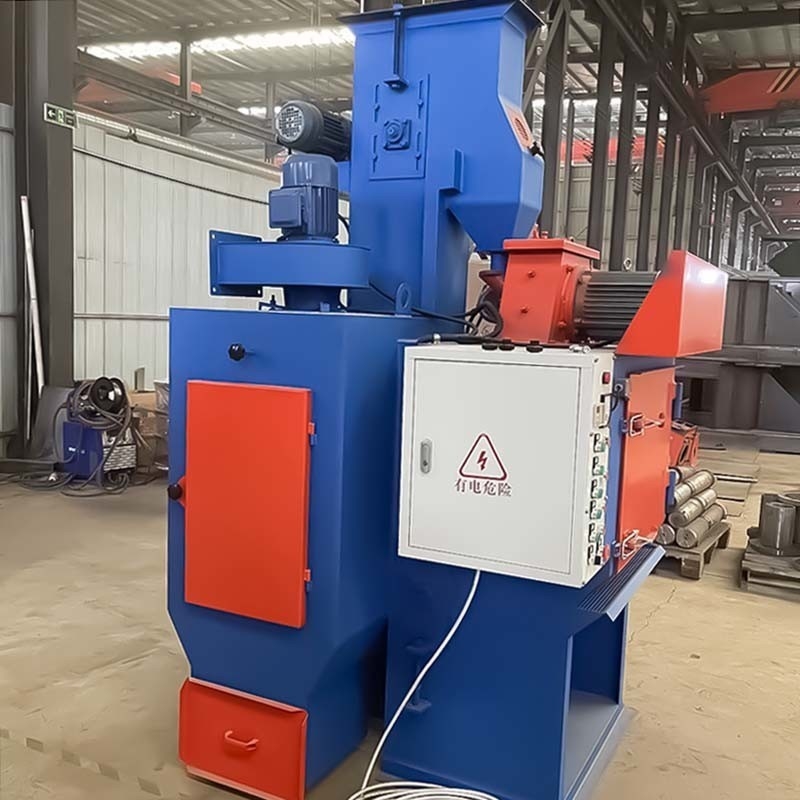 Máquina para la preparación y el tratamiento de superficies con cinturón de rodadura