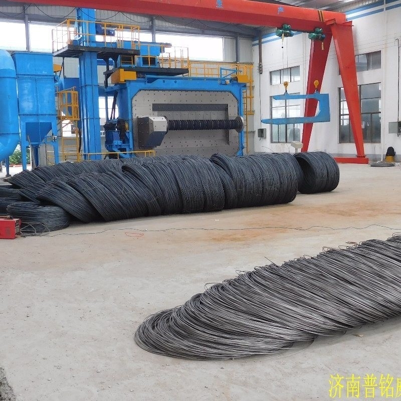 Producción de barras de alambre SA2.0-SA3.0 Indicar la limpieza Máquina de tiro con explosión de desbaste